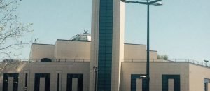 Mosquée de Massy : guide et modèle historique d&rsquo;éco-construction en 2026